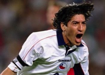 Iván Zamorano se lució en el Bernabéu y comparó su estilo con Lewandowski