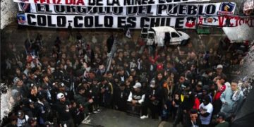 Sin autorización pero sin incidentes: La particular celebración de la Garra Blanca en el Monumental