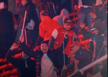 Conmebol de nuevo castiga a La U con multas millonarias por fallas en el duelo ante Independiente