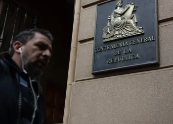 Contraloría inicia auditoría a 733 instituciones por deudas de Isapres y Fonasa