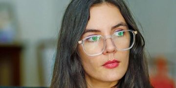 Debate político al rojo por propuesta de eliminar ahora el ministerio de Camila Vallejo
