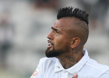 Colo Colo se prepara para enfrentar a Iquique con un posible cambio táctico de Arturo Vidal