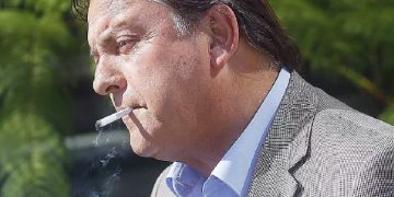 Francisco Vidal reaparece en TV como panelista tras su renuncia a TVN