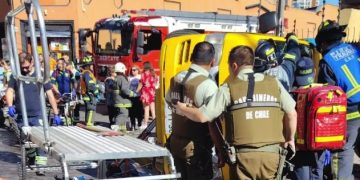 [VIDEO] Transeúntes exponen rostros de los delincuentes responsables de criminal accidente en Recoleta