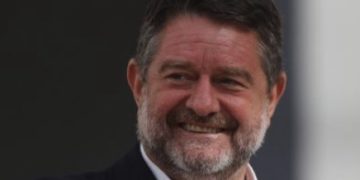 Caso Procultura: CDE descarta querella contra Claudio Orrego en discutida decisión