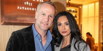 (FOTOS) Pamela Díaz y Felipe Kast lucen muy enamorados en matrimonio familiar