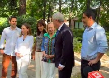 Kast recibe respaldo simbólico de la familia Piñera-Morel en un giro político clave para su campaña