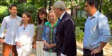 Kast recibe respaldo simbólico de la familia Piñera-Morel en un giro político clave para su campaña