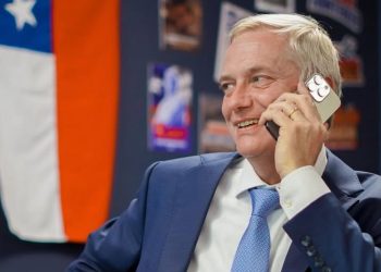 Kast reimpulsa su plan de expulsiones: “Migrantes irregulares saldrán con lo puesto” dispara alarma entre Latinoamericanos