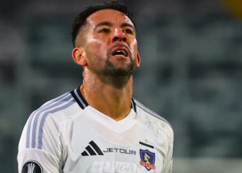 Mauricio Isla reacciona como pocos en Chile: borrón total y repliegue tras salida de Colo-Colo en medio de furia alba