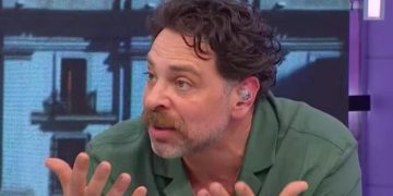 Neme y el espejismo de la izquierda: cómo un periodista gay se convirtió en diana cruzada tras cuestionar la euforia por Kast