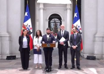 Gobierno defiende norma para despidos en el Estado y reaviva acusaciones de “amarre” administrativo