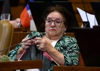 “Yo me hubiera muerto con él”: Dra Cordero sacude el duelo por Piñera y desata polémica por sus dichos sobre los tripulantes sobrevivientes