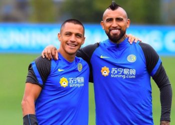 El salario de Alexis Sánchez en Sevilla expone la brutal desigualdad con Arturo Vidal en Colo Colo: fútbol chileno, ¿riesgo de burbuja salarial?