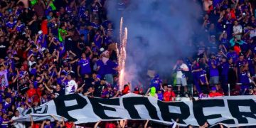 Universidad de Chile se juega el futuro deportivo: la violencia de sus hinchas complica al club antes del Superclásico