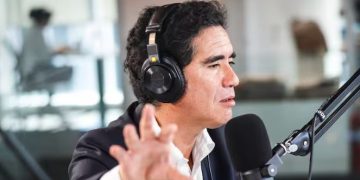 Exministro Ignacio Briones fulmina al Gobierno por “Estado en quiebra” y acusa ignorancia tras polémica borrada