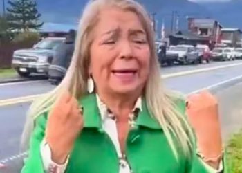 Alcaldesa que apoyó a Kast se desmarca y lanza duro reclamo: “Estamos recién partiendo y ya dejaron la escoba”