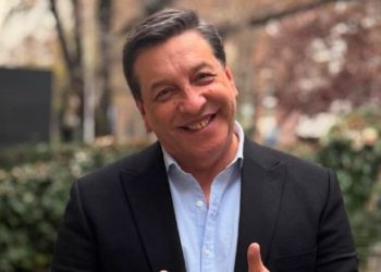 Mega mueve sus fichas: Julio César Rodríguez asume doble rol y concentra poder en la nueva era del canal