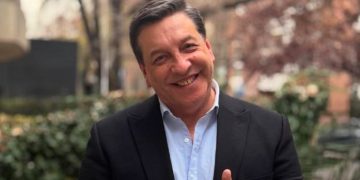 Mega mueve sus fichas: Julio César Rodríguez asume doble rol y concentra poder en la nueva era del canal