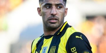 ¿Desesperación Azul? La U sondea un lateral izquierdo uruguayo