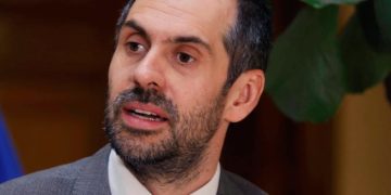 Comisión sepultó acusación contra Grau y expone fractura en la oposición