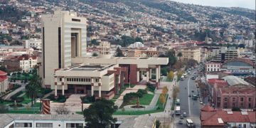 Impulsan reforma para aumentar la presencia de mujeres en el Congreso: proyecto reabre debate sobre las cuotas de género