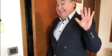Ernesto Belloni queda en el centro de la controversia: denuncian arriendo de parcela que operaría fuera de las normas