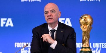 Infantino desata una tormenta mundial