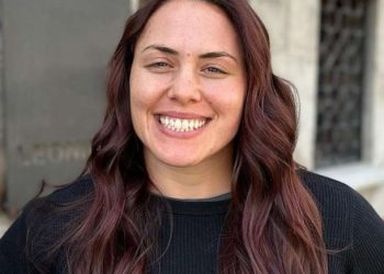 Nueva polémica golpea a Natalia Duco: revelan el rol de un asesor apodado “el chamán” en plena crisis por BTS