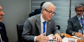 denuncia la presidente en la contraloria