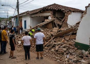 porque el terremoto de colombia fue destructivo