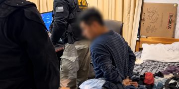 Falso médico en Santiago habría grabado y extorsionado a sus víctimas: PDI detecta hasta 40 posibles afectados
