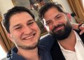 gabriel boric celebra noticia con su hermano